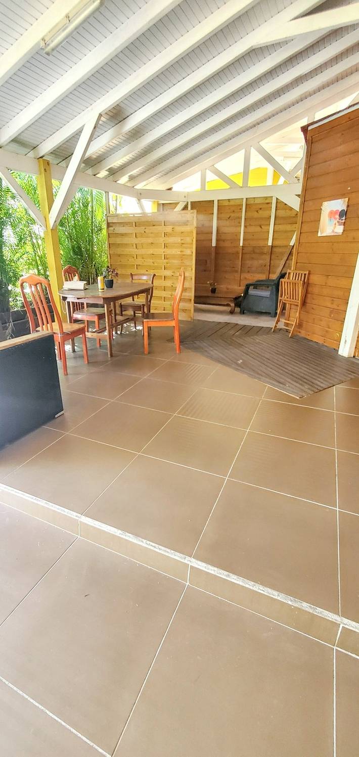 Gîte pour 2 personnes, avec piscine et terrasse à Le Gosier - 4