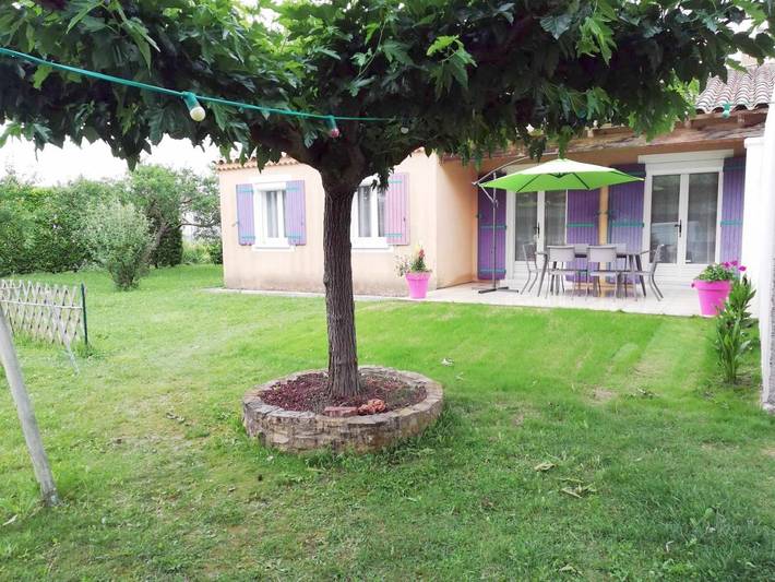 Location de vacances pour 6 personnes, avec jardin à Camaret-sur-Aigues - 4