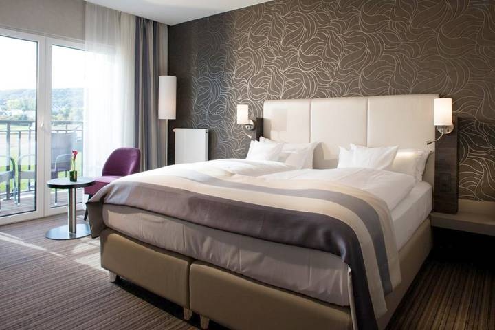 Hotel für 10 Personen, mit Whirlpool und Terrasse sowie Garten und Sauna in Hofheim