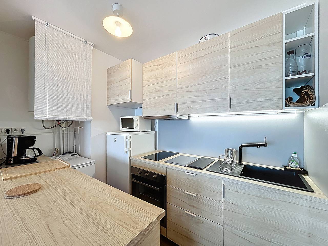Entire apartment, 1Br in Carnon - Sleeps 4 - Near Beach and Shops - Tv, Washing Machine, Dishwasher, Parking in Mauguio, Côte d'Améthyste