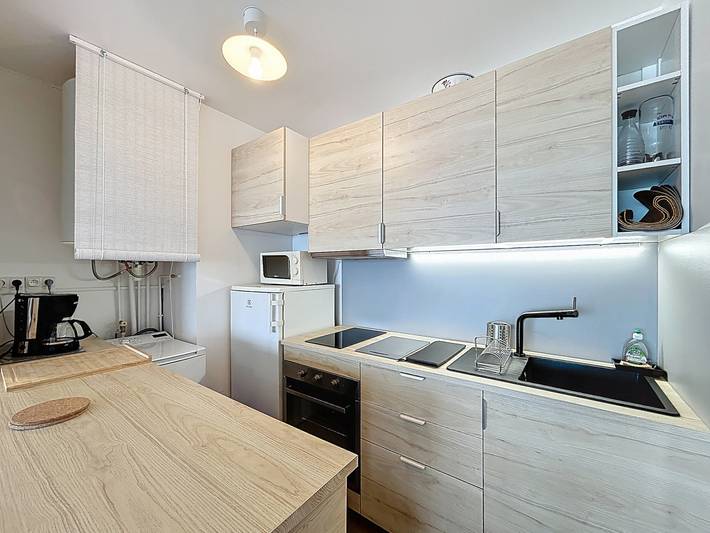 Appartement entier, T2 à Carnon - 4 couchages - Proche plage et commerces - Tv, Lave-linge, Lave-vaisselle, Parking in Carnon-Plage, Mauguio