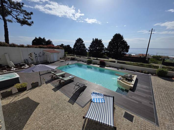 Ferienhaus für 14 Personen, mit Balkon und Meerblick sowie Terrasse und Garten in Moledo