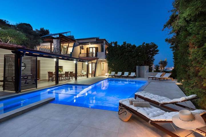 Ferienhaus für 10 Personen, mit Balkon und Garten in Afantou