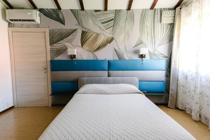 Chambre d’hôte pour 3 personnes, avec jardin ainsi que jacuzzi et piscine à Côme - 2