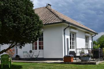 Gîte pour 6 personnes, avec terrasse à Authieule