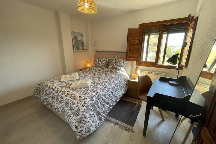 Ganze Wohnung, Cozy & lovely 2 bedroom apartment by the mountain in Cogolludo, Alcarría Alta