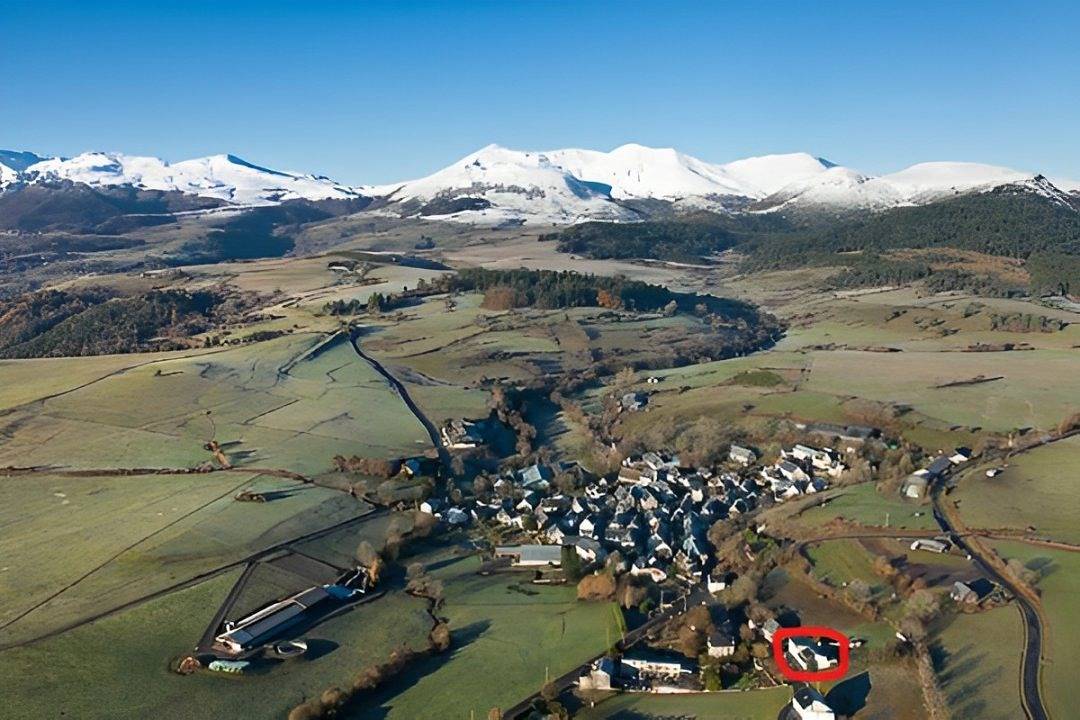 Gite Relais des Montagnes in Murol, Parc naturel régional des Volcans d'Auvergne