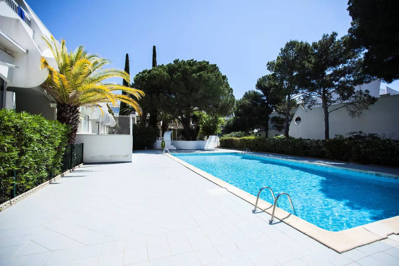 Estudio entero, Estudio con aire acondicionado y vistas a la piscina wifi in La Grande-Motte, Côte d'Améthyste
