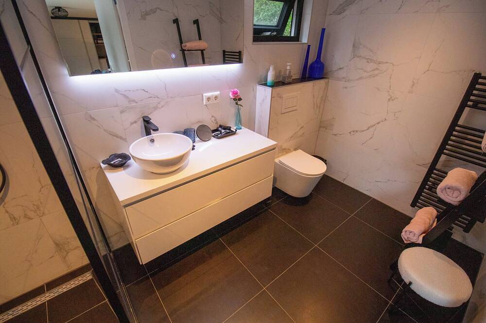 Prachtige B&B in het hart van de Veluwe. Luxe en comfort in de Kroondomeinen. in Apeldoorn, Veluwe
