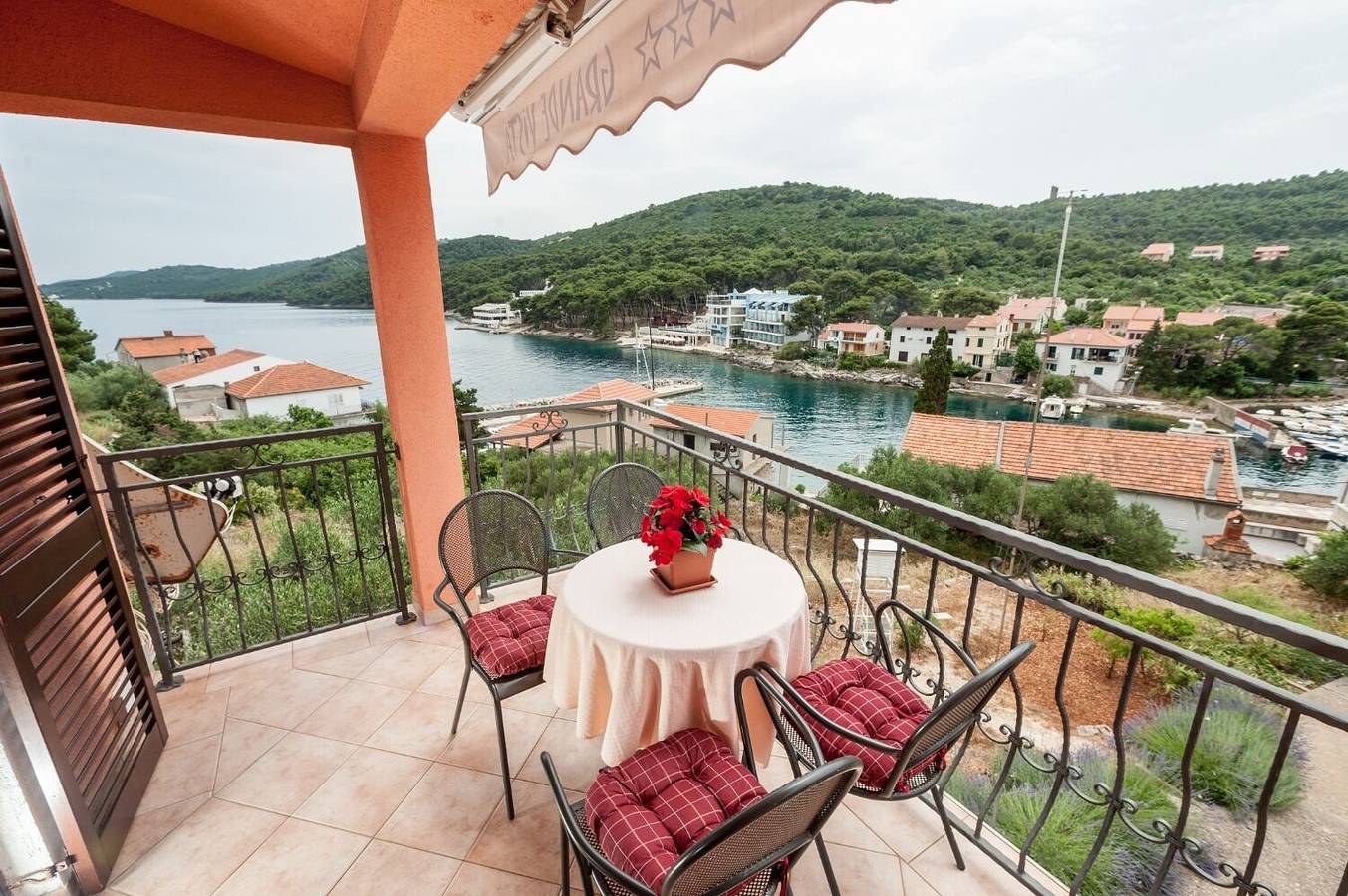Ganze Wohnung, Apartment Ivan in Veli Rat, Dugi Otok