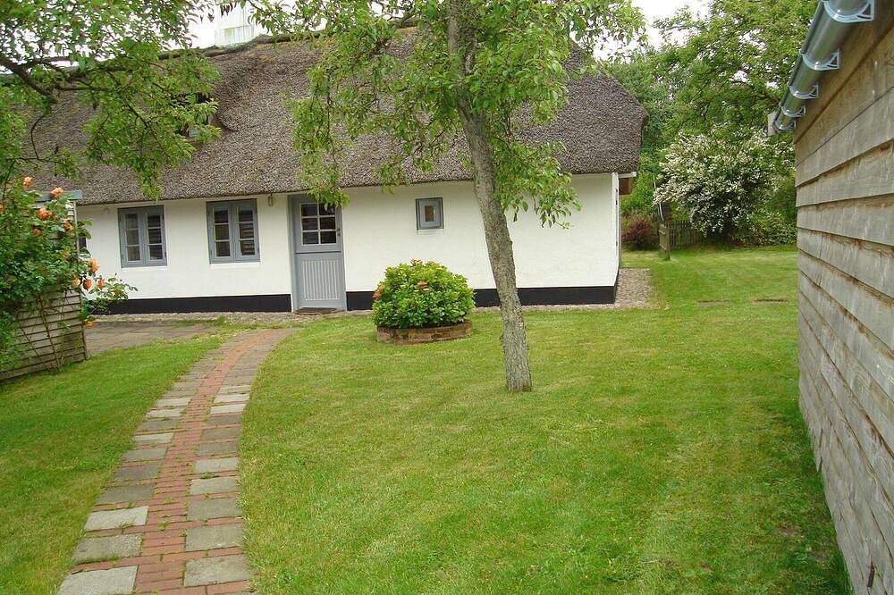 Fischerkate mit schönem Garten in St. Peter-Bad, St. Peter-Ording