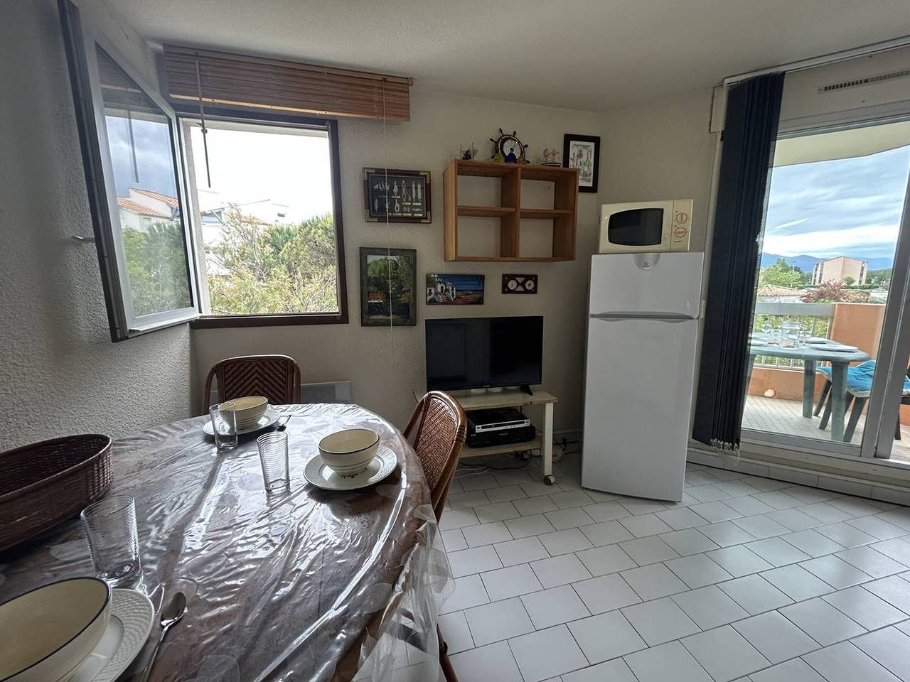 Ganze Wohnung, Studio Kabine 4 Pers, Pool, Parkplatz, Strandnah, St Cyprien in Saint-Cyprien, Côte d'Améthyste