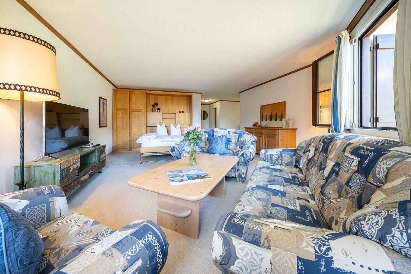 Ganze Wohnung, 8001 Gemütliche 2,5-Zimmer-Wohnung mit wunderschönem Ausblick Richtung Scuol in Vulpera, Tarasp