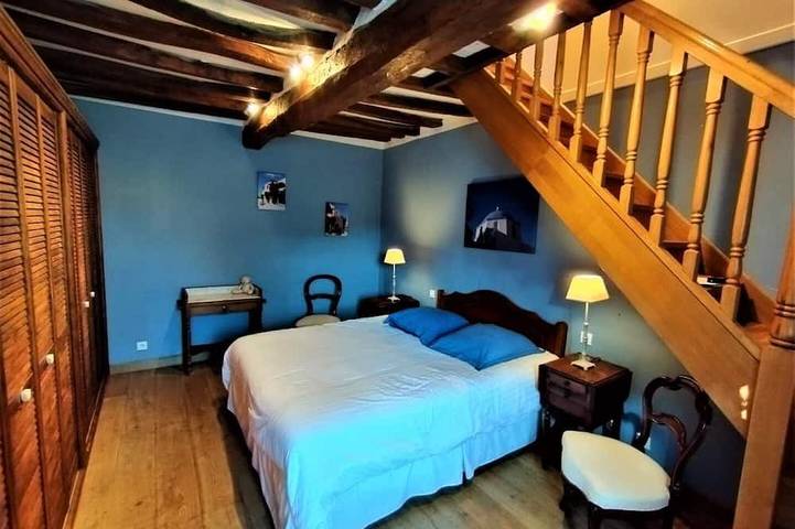 Location de vacances pour 11 personnes, avec jardin et terrasse à Sainte-Colombe - 3