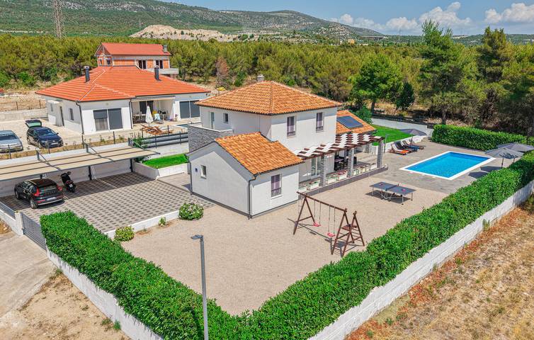 Location de vacances pour 8 personnes, avec terrasse à Šibenik - 4