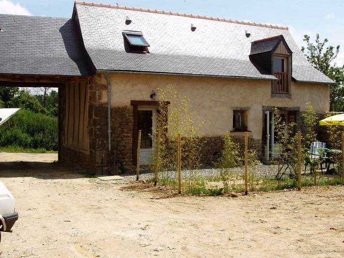 Location de vacances pour 8 personnes, avec Balcon et Terrasse ainsi que Jardin et Vue à Les Iffs