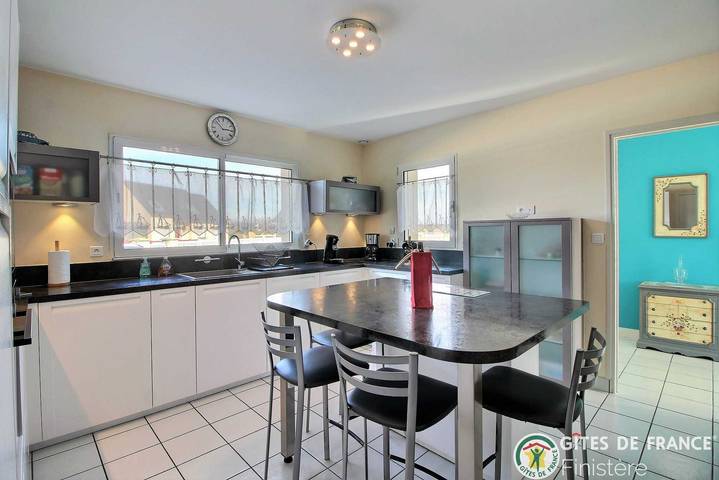 Casa de huéspedes para 8 personas, con terraza y jardín - 1