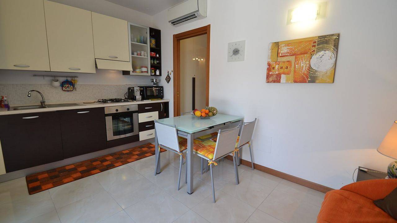 Entire holiday apartment, Ferienwohnung für 4 Personen (40 m²) in Magliolo in Magliolo, Ligurian Alps