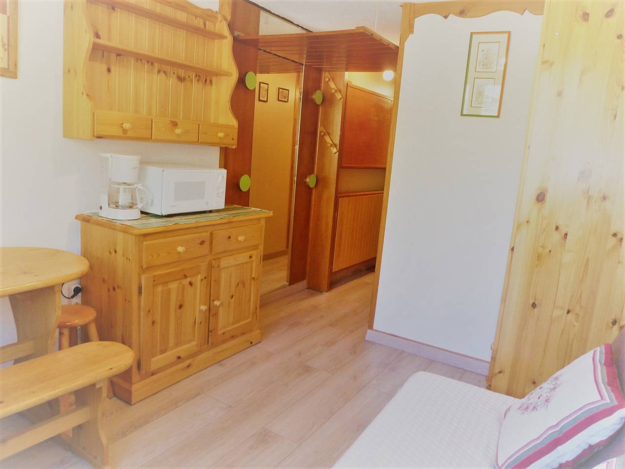 Entire studio, Cozy Studio in Tignes, Alpine Comfort for 2 People in Tignes, Vanoise National Park