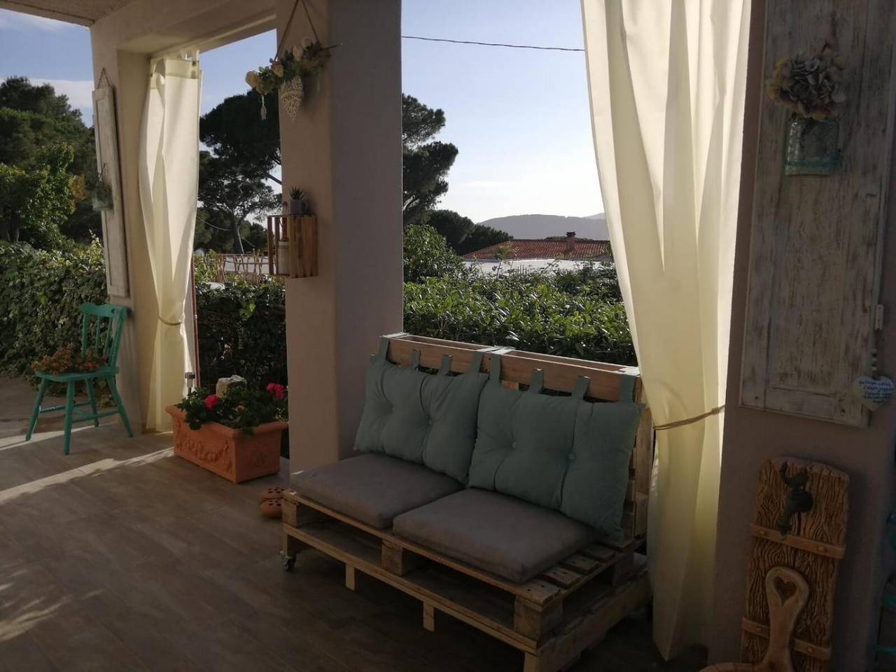 Ganze Wohnung, Studio mit Meerblick und überdachter Terrasse in Capoliveri in Spiaggia di Stecchi, Capoliveri