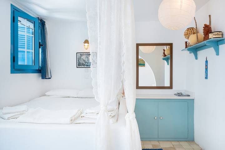 Ferienhaus 'Beachfront Lampis Dolphin 4' mit Bergblick, Wlan und Klimaanlage in Patmos