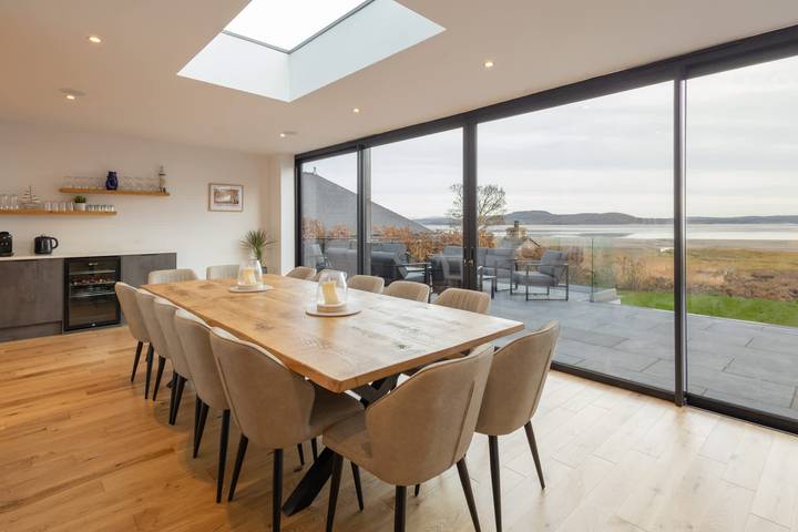 Holiday home for 14 people, with Hot tub and Garden in Grange-over-Sands