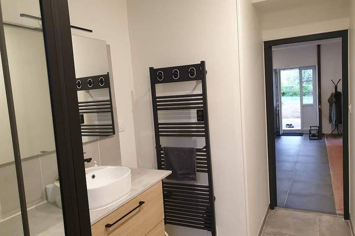 La Casa d'Augy à Farges, proche de Avord et Bourges en gite de 2 à 8 personnes in Farges-en-Septaine, Región de Bourges