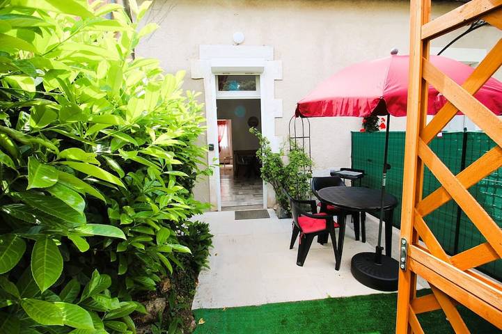 Holiday apartment for 2 people, with garden and terrace, with pets - 1