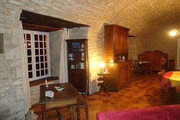 Château pour 5 Personnes dans Belvoir, Massif du Jura, Photo 3