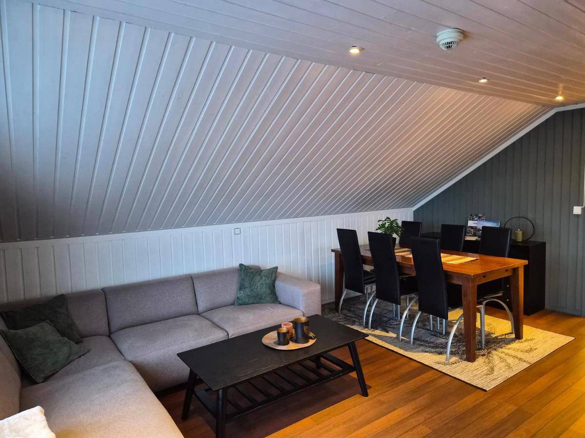 Four-Bedroom House in Lyngen
