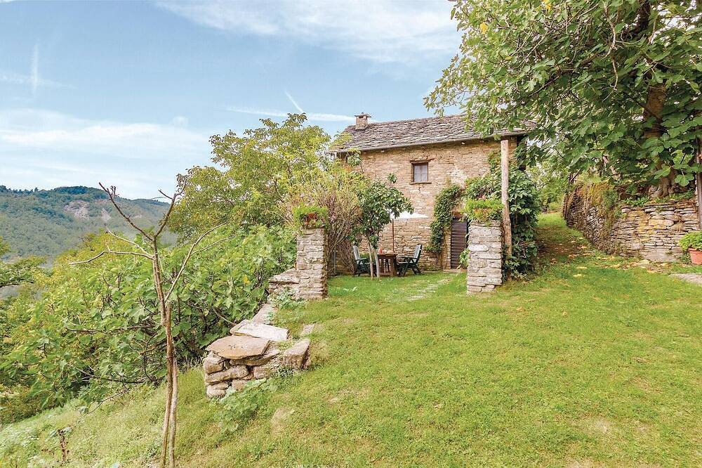 Superbe maison à Borgo Val di Taro, Porto Rico, avec Wi-Fi in Borgo Val di Taro, Apennin Parmensan