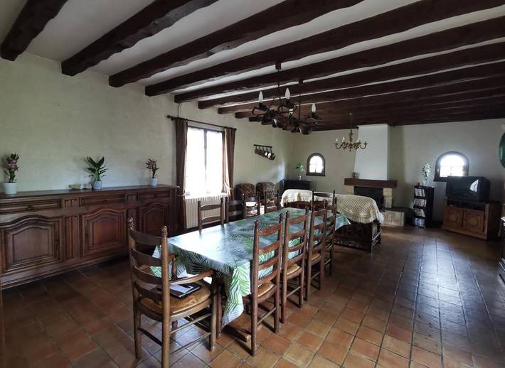 Location de vacances pour 7 personnes, avec Terrasse ainsi que Jardin et Vue à La Celle-Guenand - 3