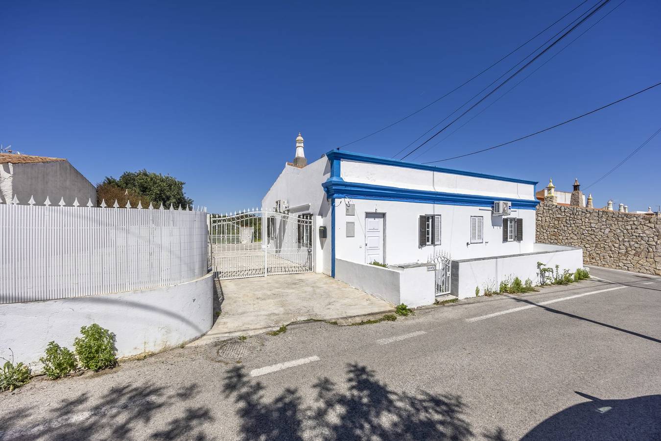 Casa do Vale in Paderne, Faro District