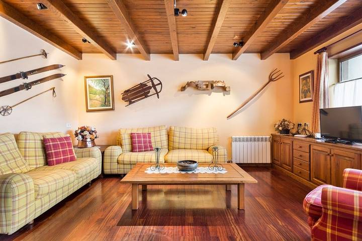 Gîte pour 4 personnes, avec balcon dans Vielha - 2