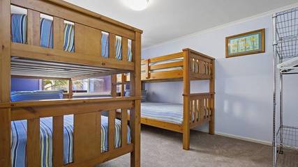 Holiday Home for 10 People in Culburra, Culburra Beach, Photo 1