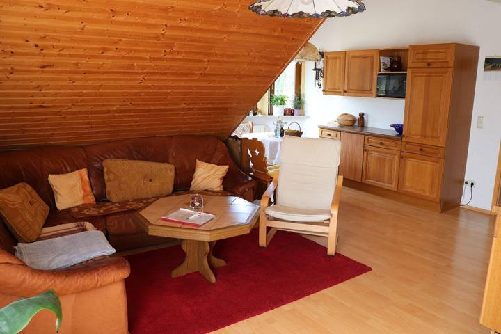 Ferienwohnung für 5 Personen, mit Balkon, kinderfreundlich in Breitenbrunn / Erzgebirge - 4