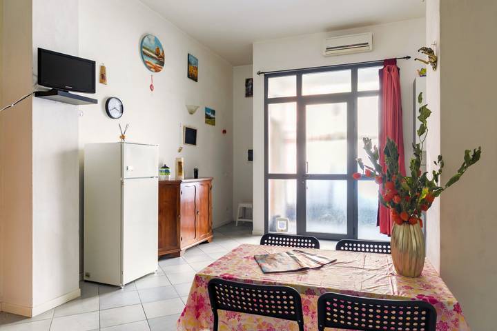 Studio pour 2 personnes, animaux acceptés à Florence