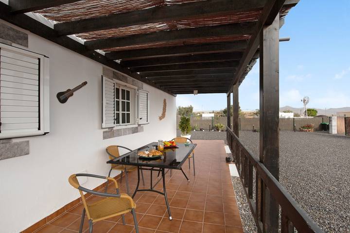 Maison de vacances 'Casa Majos' avec vue sur la montagne, terrasse privée et Wi-Fi in Tuineje, Fuerteventura