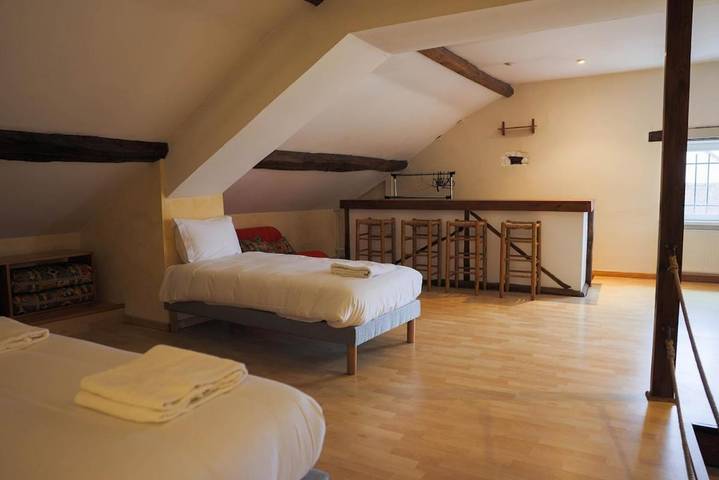 Location de vacances pour 16 personnes, avec terrasse à Genouilly - 3