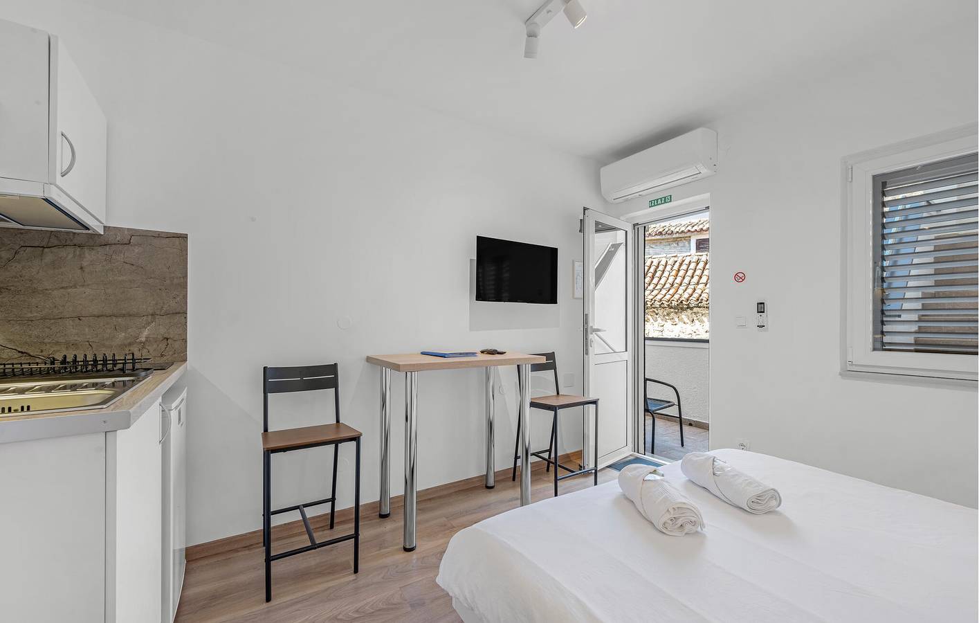 Ganze Ferienwohnung, Ferienwohnung für 2 Personen mit Terrasse in Vodice, Šibenik-Knin