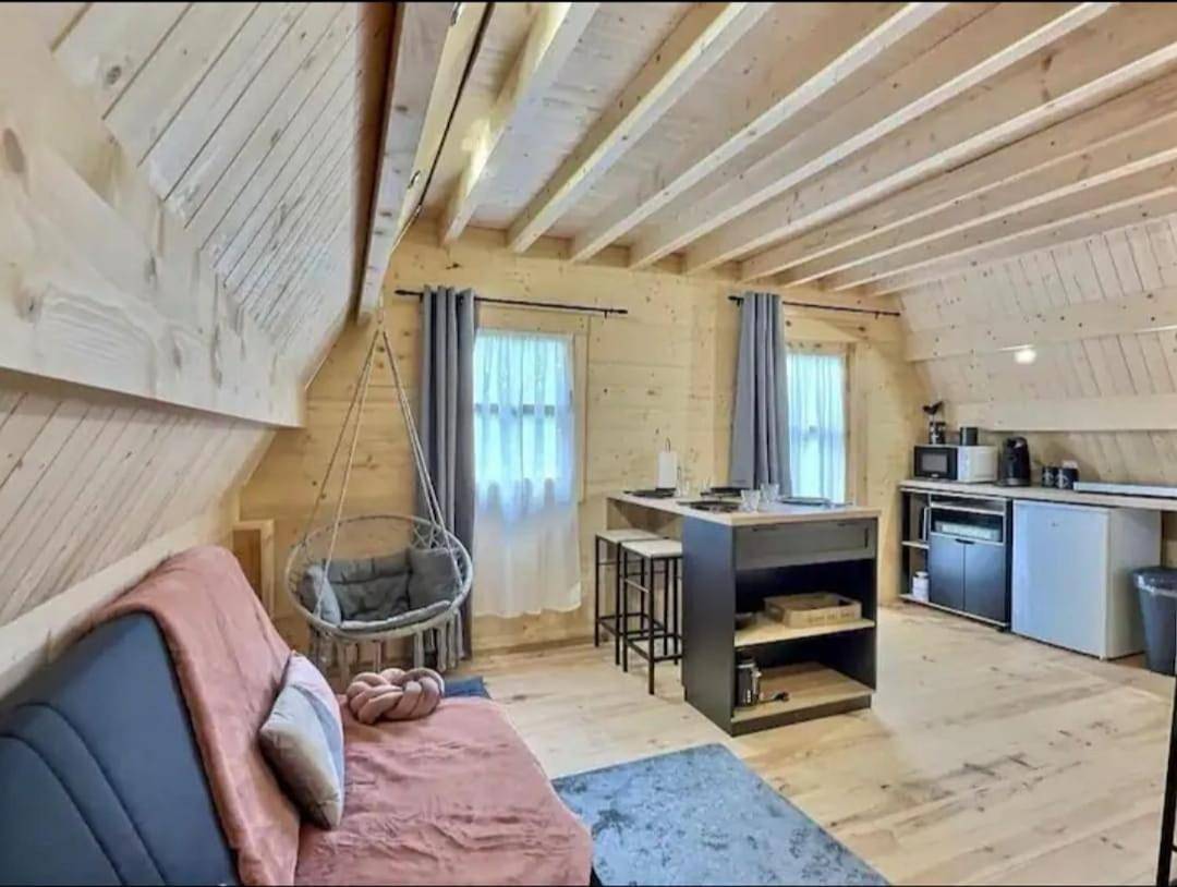 Tipi chic et cosy proche de Lourdes. in Pontacq, Béarn