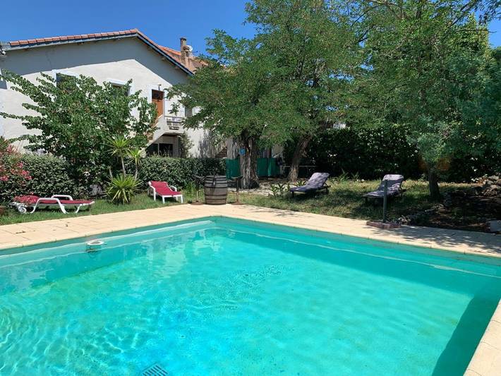 Location de vacances pour 4 personnes, avec jacuzzi ainsi que piscine et jardin à Servian - 3