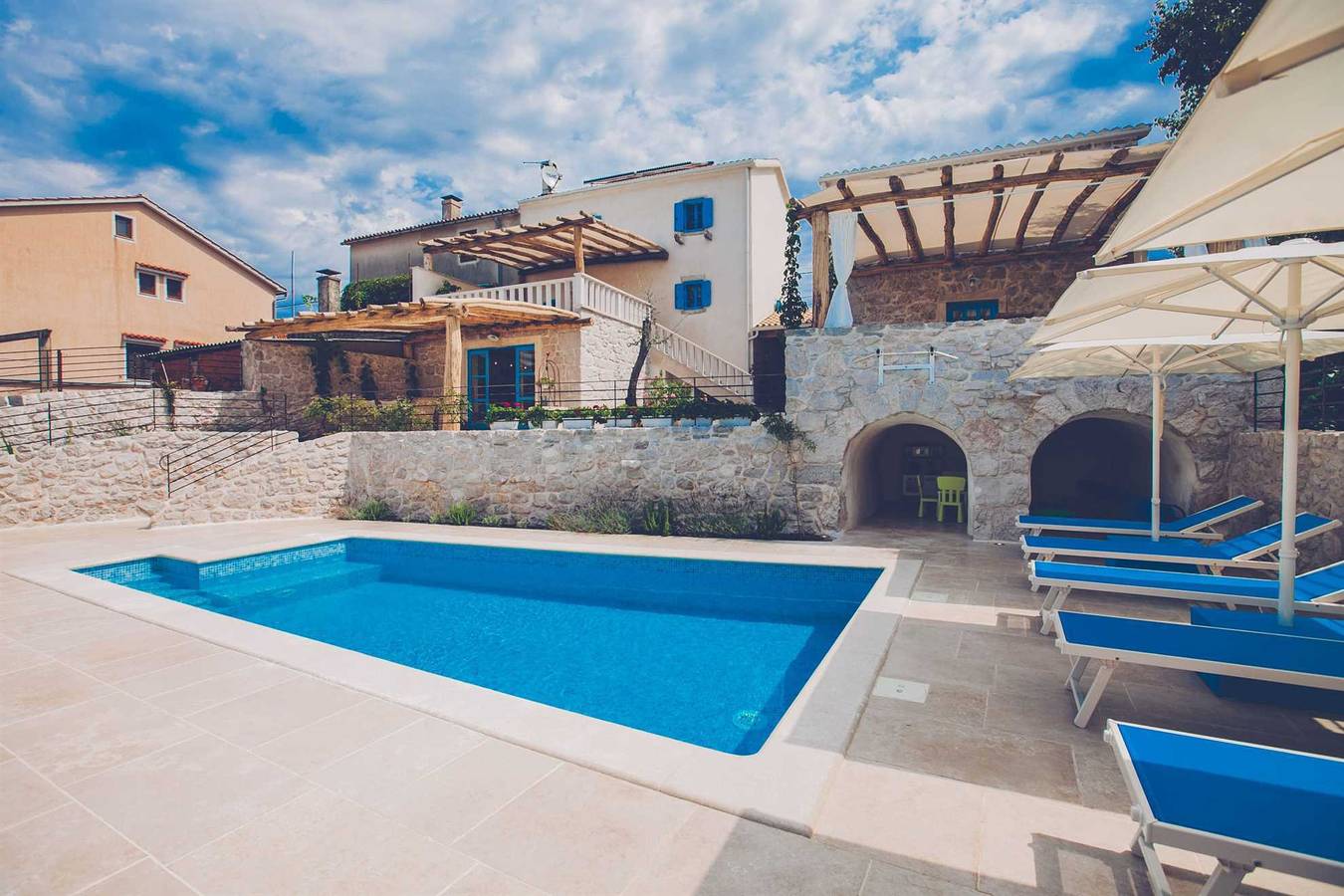 Luxusvilla Deluxe mit Pool und Sauna in Dobrinj, Krk