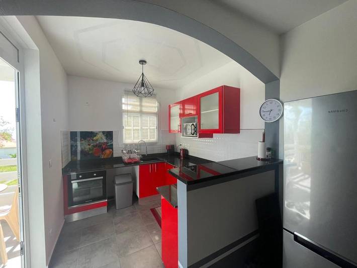 Gîte pour 2 personnes, avec vue et jardin dans Plage de Malendure - 4