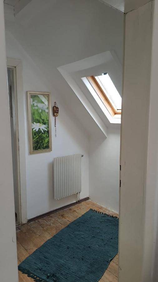 Two-Bedroom House in Wien, Donau Niederösterreich
