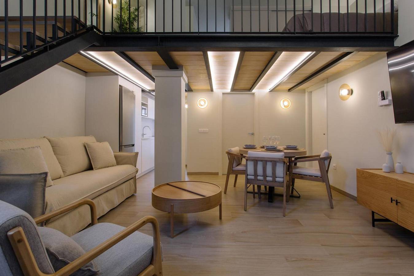Apartamento entero, Apartamento 'Dúplex B01' con piscina comunitaria, Wi-Fi y aire acondicionado in Alfàs del Pi, Costa Blanca