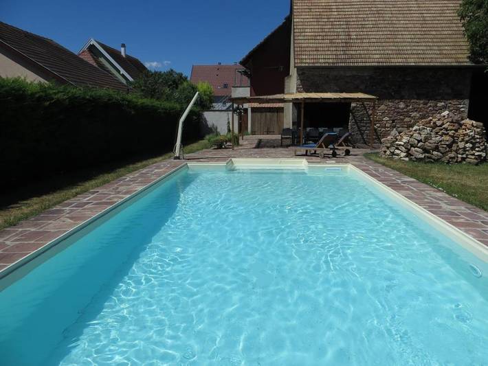 Gîte pour 10 personnes, avec vue ainsi que piscine et jardin, adapté aux familles à Horbourg-Wihr - 2