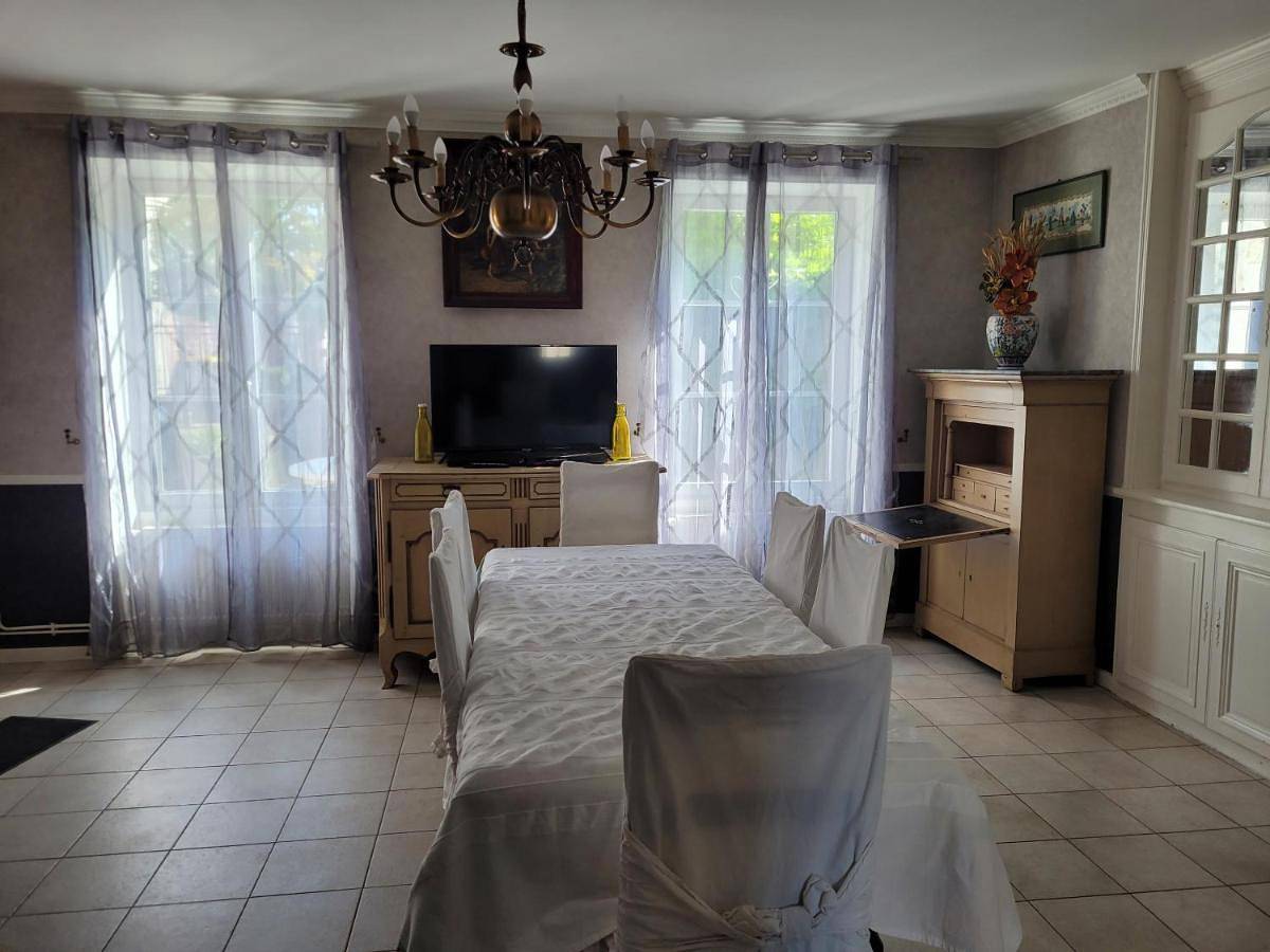 Three-Bedroom House in Cellettes, Région de Blois