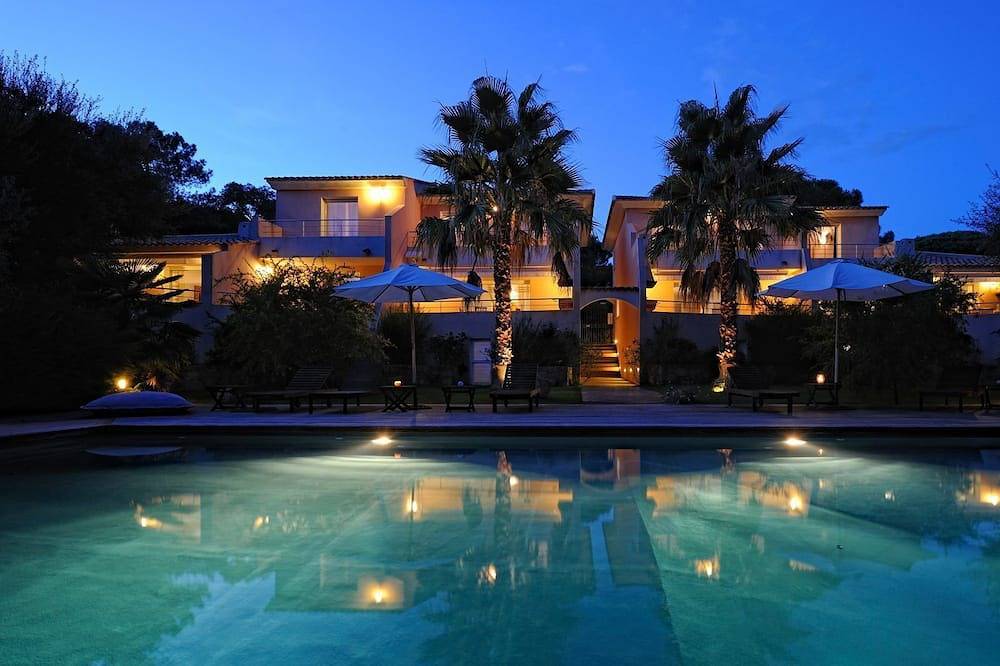 Villa pour 4 Personnes dans Porto-Vecchio, Arrondissement de Sartène