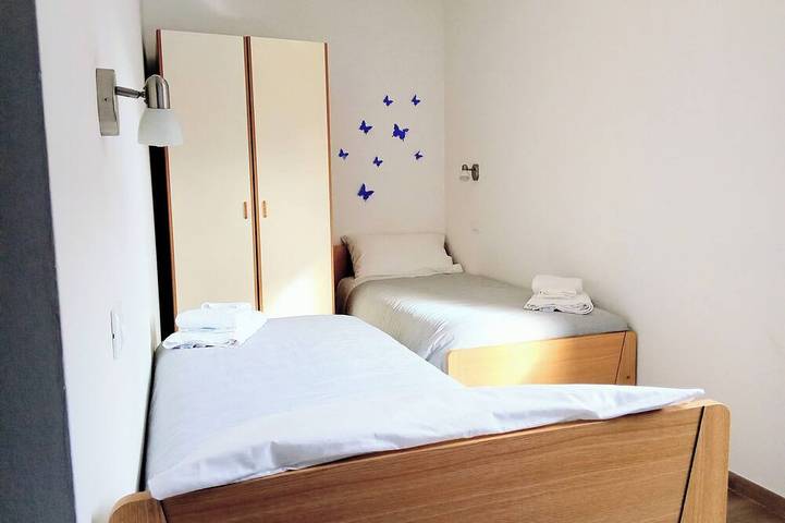 Ganze Wohnung, Blue-green apartment. A 3\" walk to the center, spa and lake. in Levico Terme, Caldonazzosee